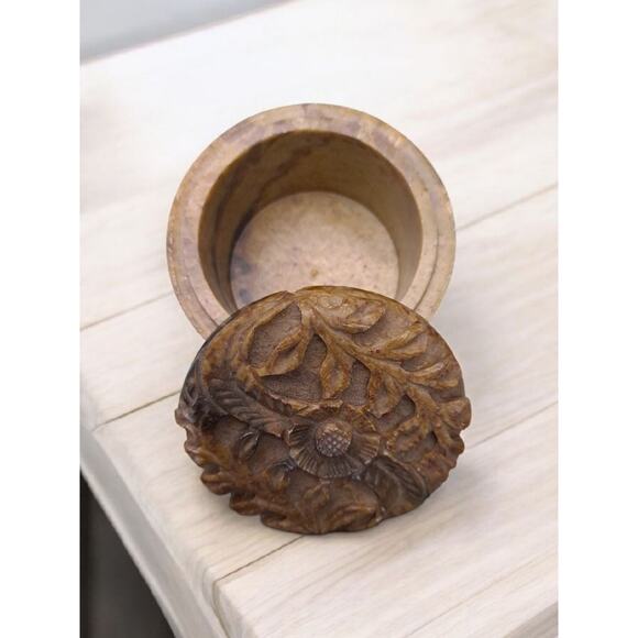 Vintage Carved Soapstone Marble Round Trinket Jewelry Keepsake Box With Lid - Picture 1 of 6